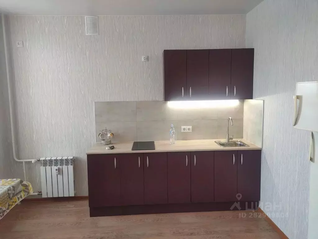 Студия Саратовская область, Саратов ул. Имени Александра Кривохижина, ... - Фото 1