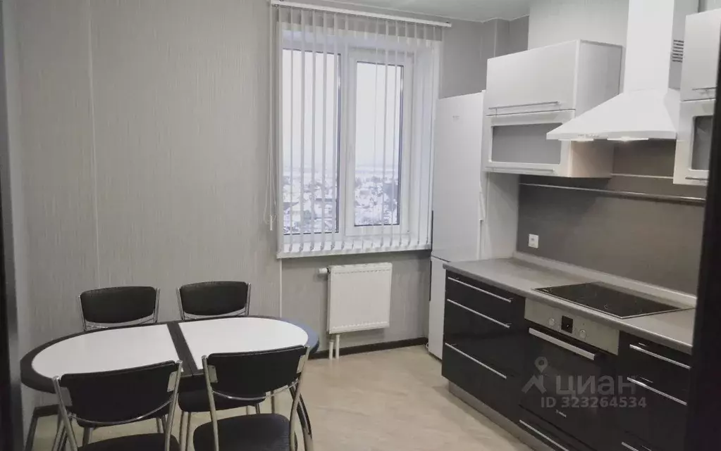 2-к кв. Коми, Сыктывкар ул. Осипенко, 12 (65.0 м) - Фото 1