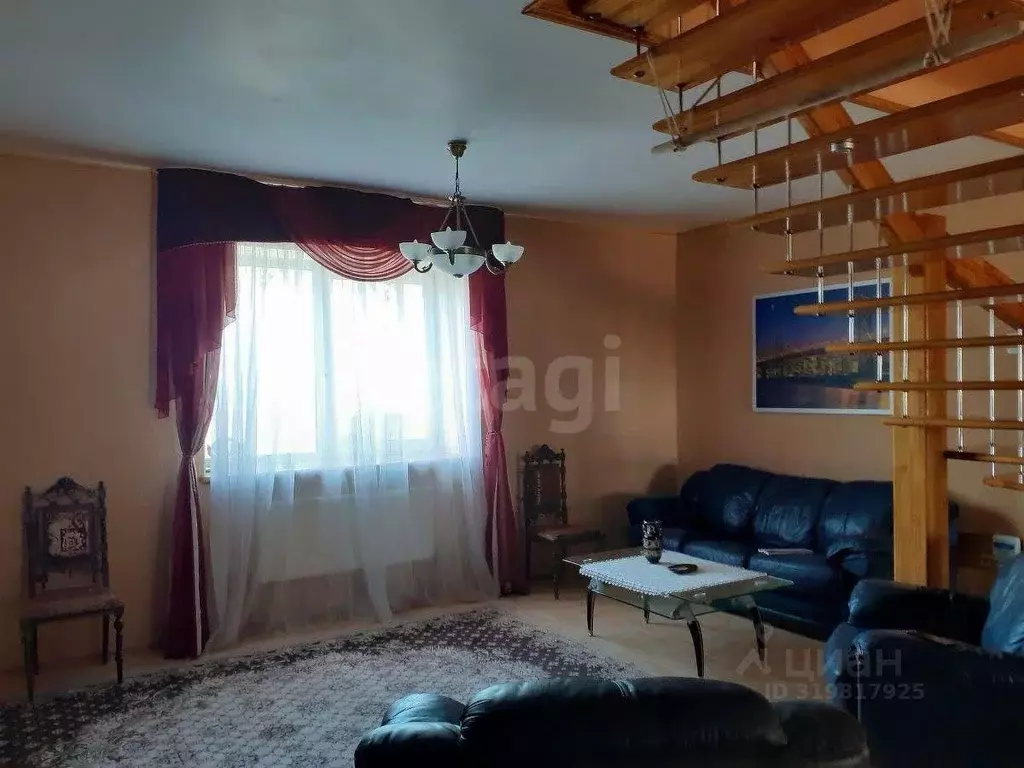 Дом в Ярославская область, Ростов ул. Добролюбова, 16 (285 м) - Фото 0