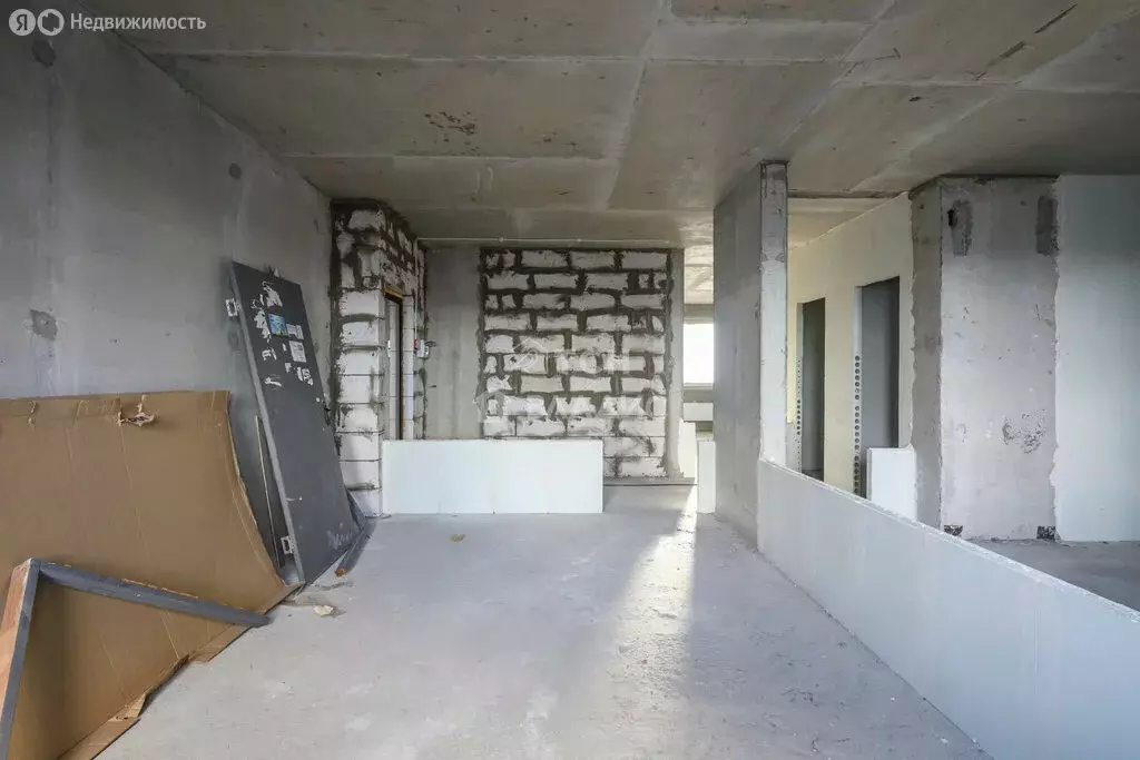 2-комнатная квартира: Свердловский, улица Строителей, 3 (61.2 м) - Фото 2