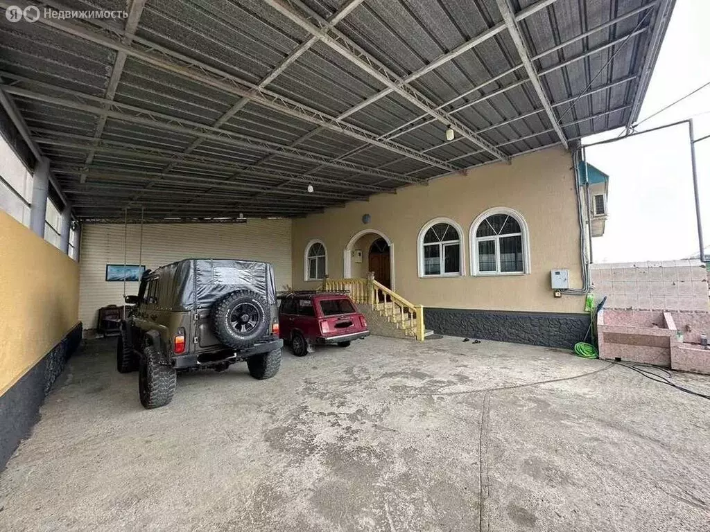 Дом в село Нижняя Шиловка, Светогорская улица (220 м) - Фото 1