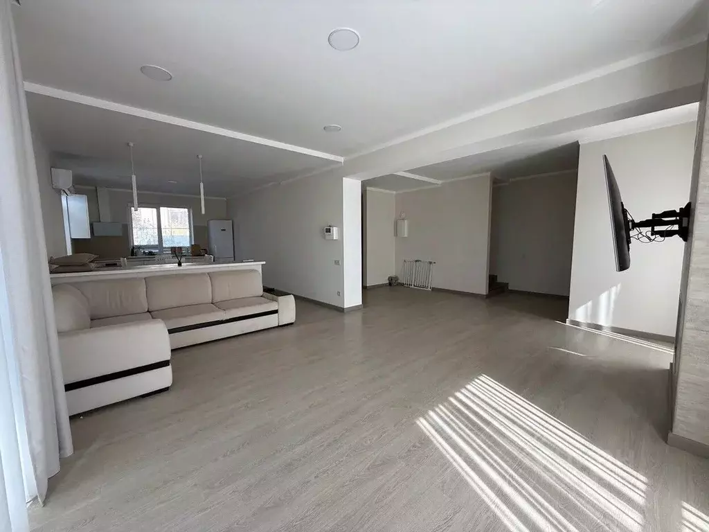 Дом в Севастополь ул. Лесхозная, 9 (284 м) - Фото 1