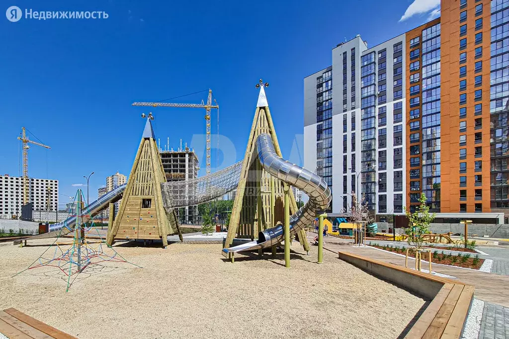 3-комнатная квартира: Челябинск, Комсомольский проспект, 17 (68.2 м) - Фото 1