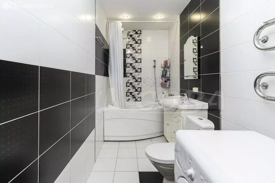 1-комнатная квартира: Тюмень, улица Пермякова, 23/1 (42 м) - Фото 1