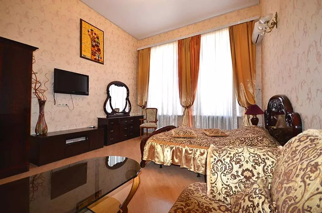 2-к кв. Крым, Ялта ул. Игнатенко, 3 (67.0 м) - Фото 0