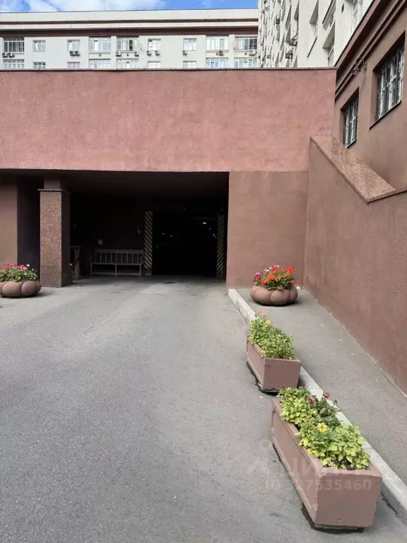 Гараж в Москва Преображенская пл., 6 (18 м) - Фото 1