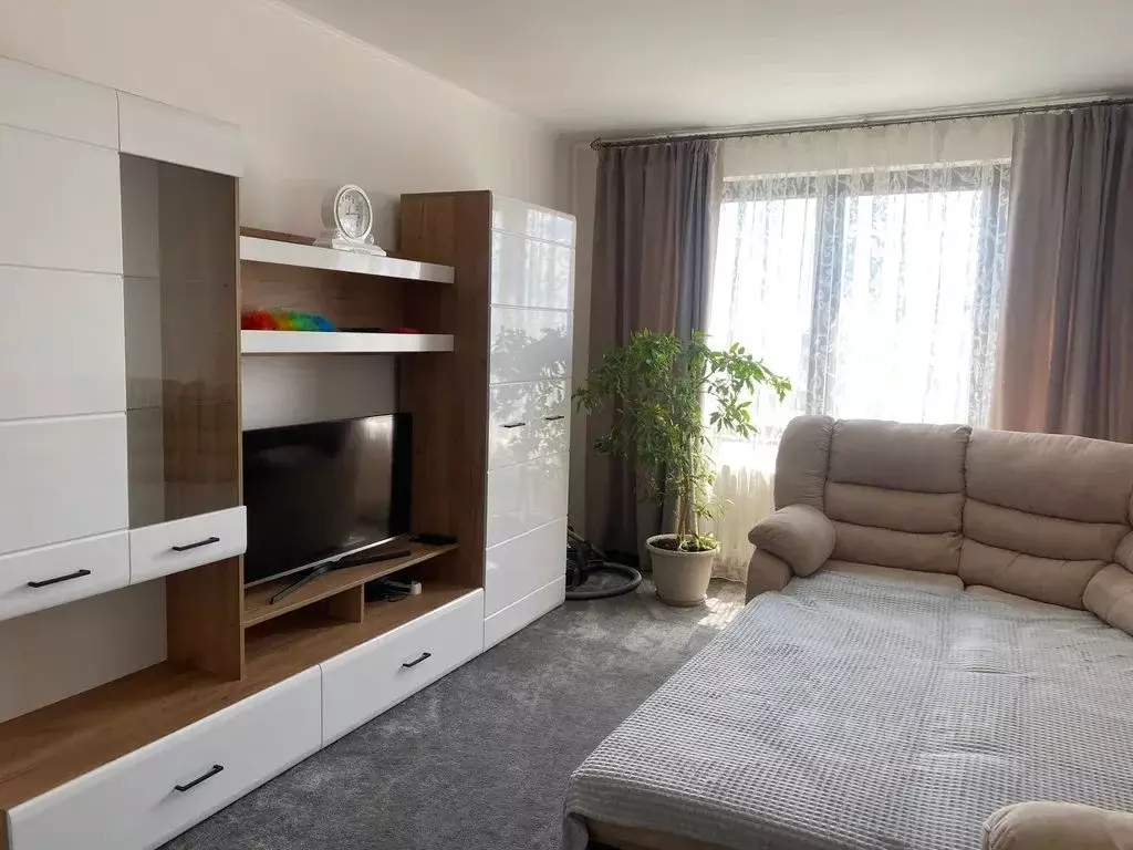 2-к кв. Воронежская область, Богучар 6 (55.0 м) - Фото 0