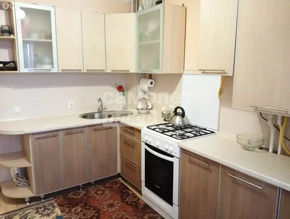 1-комнатная квартира: посёлок городского типа Медведево, улица Мира, ... - Фото 1