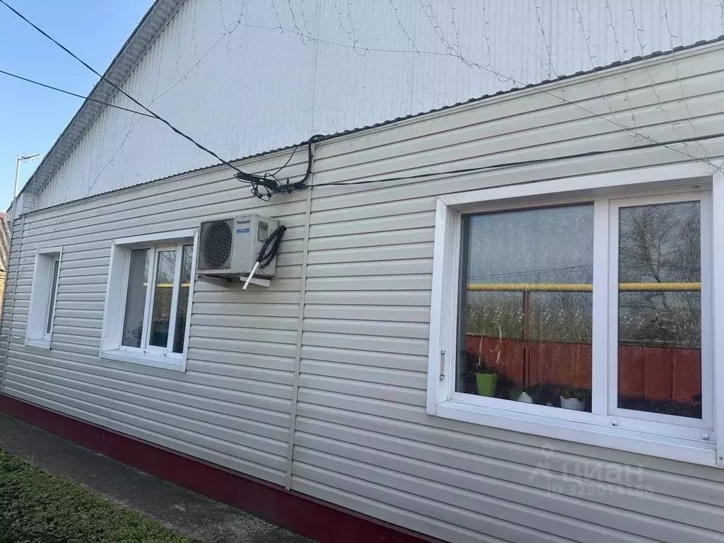 Дом в Краснодарский край, Усть-Лабинский район, Ленинское с/пос, ... - Фото 1