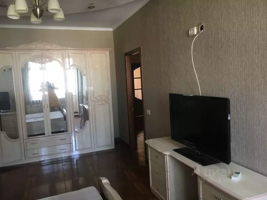 3-к кв. Крым, Симферополь просп. Победы, 208Б (102.0 м) - Фото 1