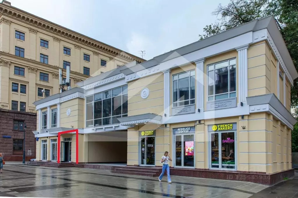Торговая площадь в Москва Большая Садовая ул., вл6-8 (27 м) - Фото 1