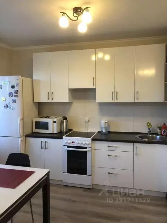 1-к кв. Московская область, Люберцы Инициативная ул., 13 (40.0 м) - Фото 2