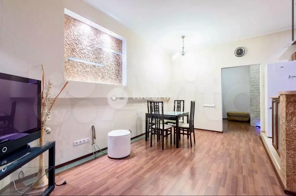 2-к. квартира, 61 м, 4/6 эт. - Фото 1