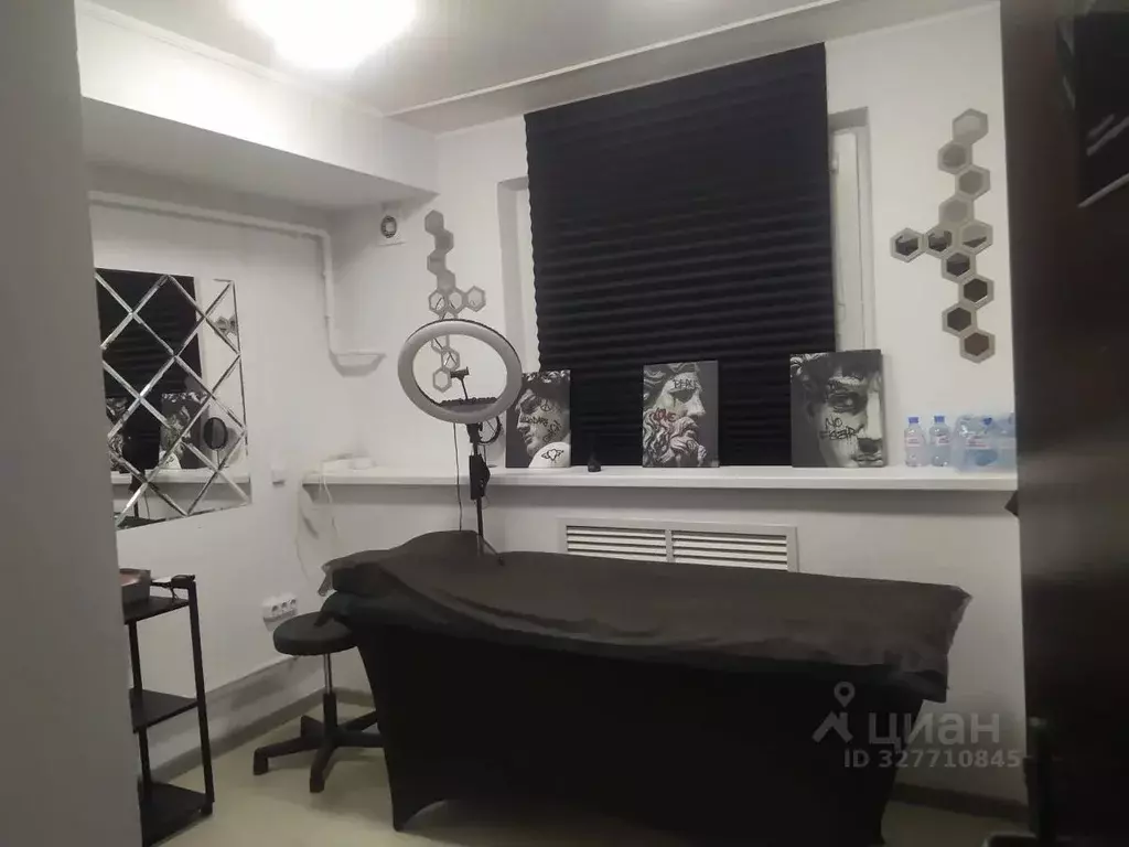 Помещение свободного назначения в Краснодарский край, Геленджик ул. ... - Фото 2