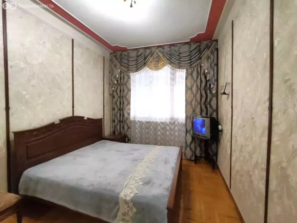 Дом в Нальчик, улица Настуева (299.9 м) - Фото 1