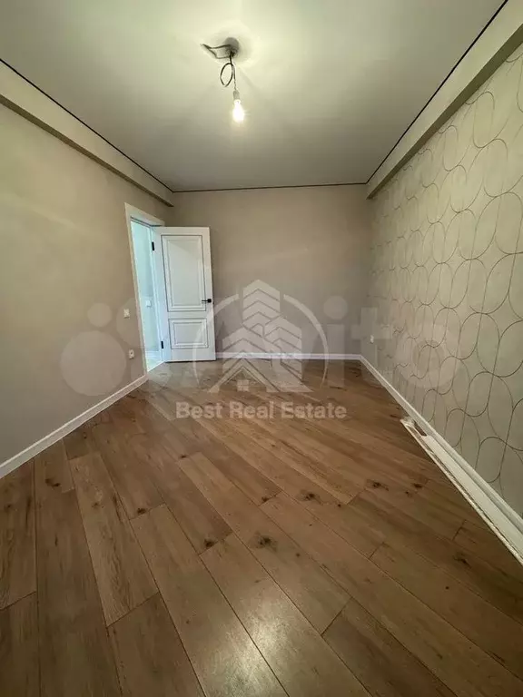 1-к. квартира, 50 м, 1/10 эт. - Фото 0