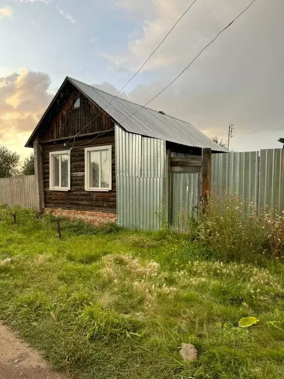 Дом в Курганская область, Далматовский муниципальный округ, с. ... - Фото 1