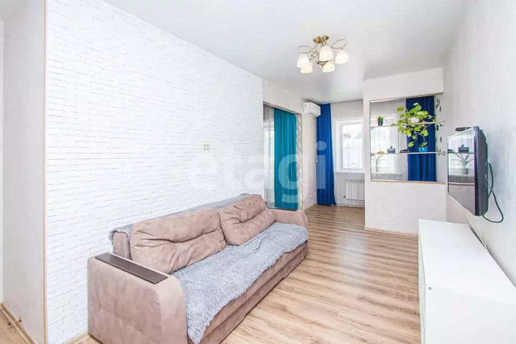 3-к кв. Бурятия, Улан-Удэ 102-й мкр, ул. Ринчино, 29/1 (78.0 м) - Фото 1