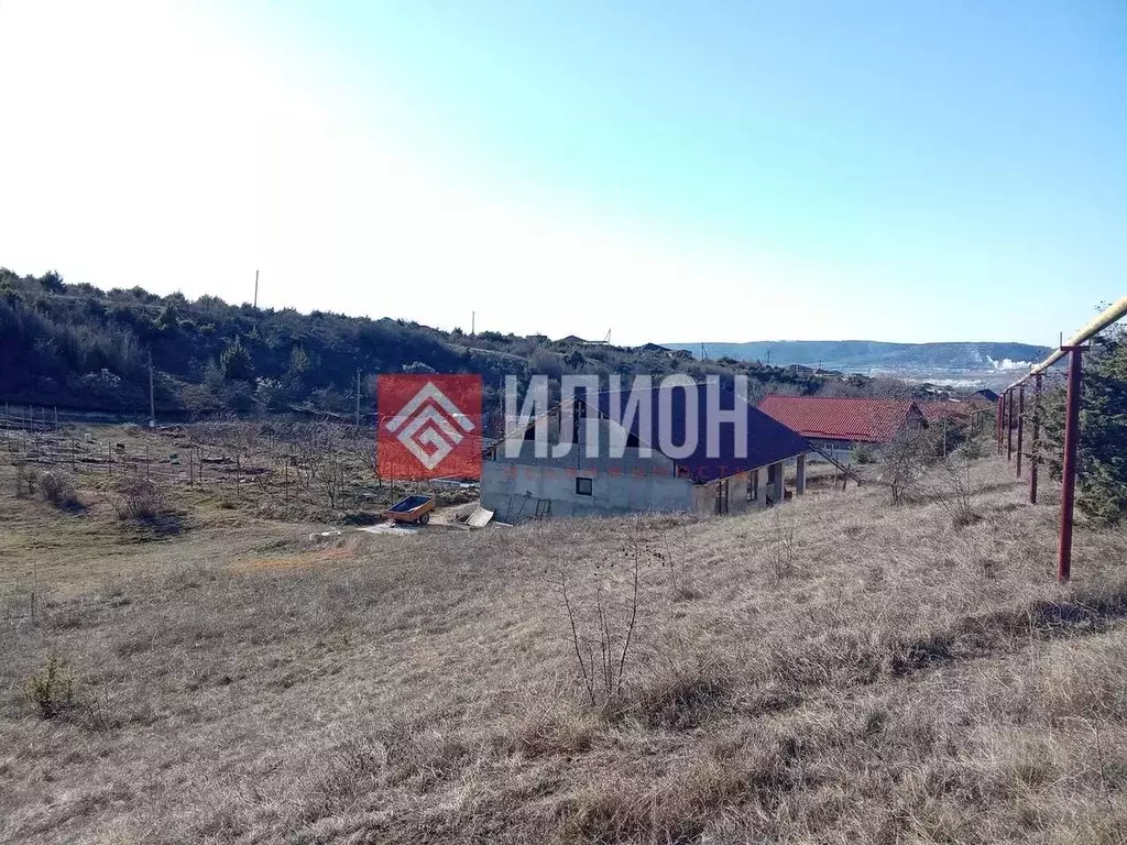 Участок в Крым, Бахчисарай ул. Достлукъ (10.0 сот.) - Фото 1