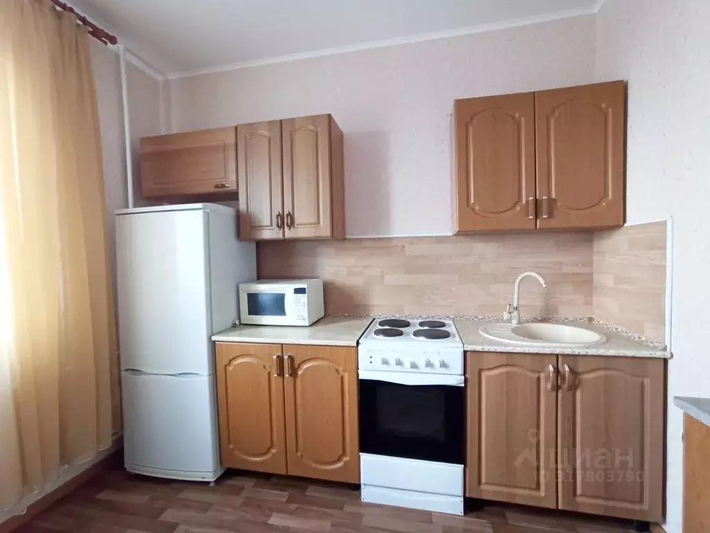 1-к кв. Курская область, Курск просп. Вячеслава Клыкова, 83 (37.5 м) - Фото 0