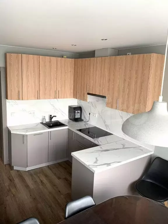 2-к. квартира, 60 м, 24/25 эт. - Фото 1