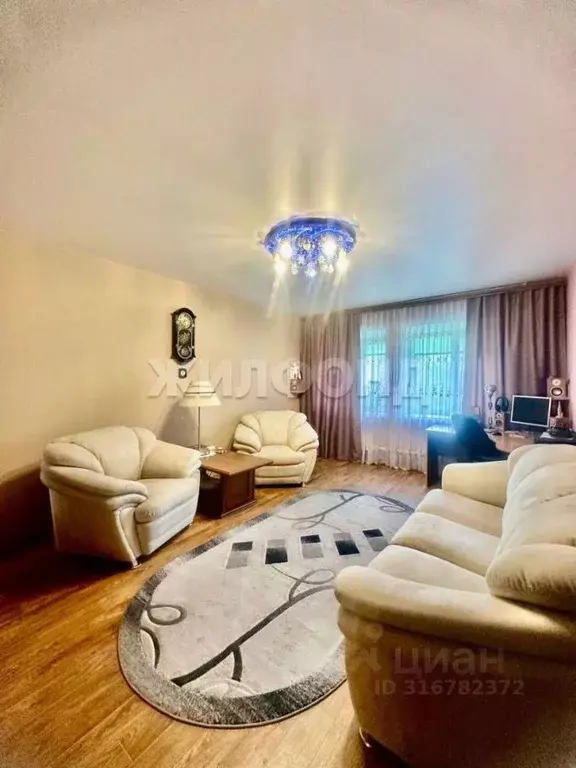 3-к кв. Самарская область, Тольятти ул. Полякова, 26 (85.7 м) - Фото 0