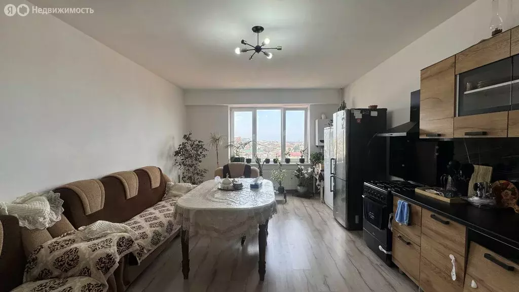 4-комнатная квартира: Дербент, улица Пушкина, 84 (121 м) - Фото 1