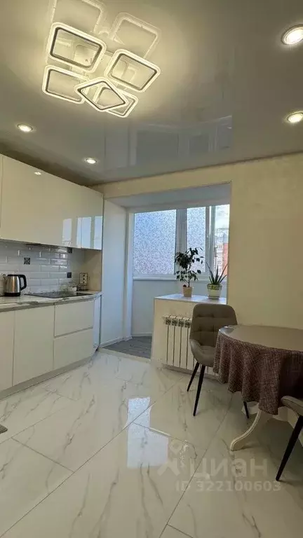3-к кв. Чувашия, Чебоксары ул. Пирогова, 4 (84.0 м) - Фото 0