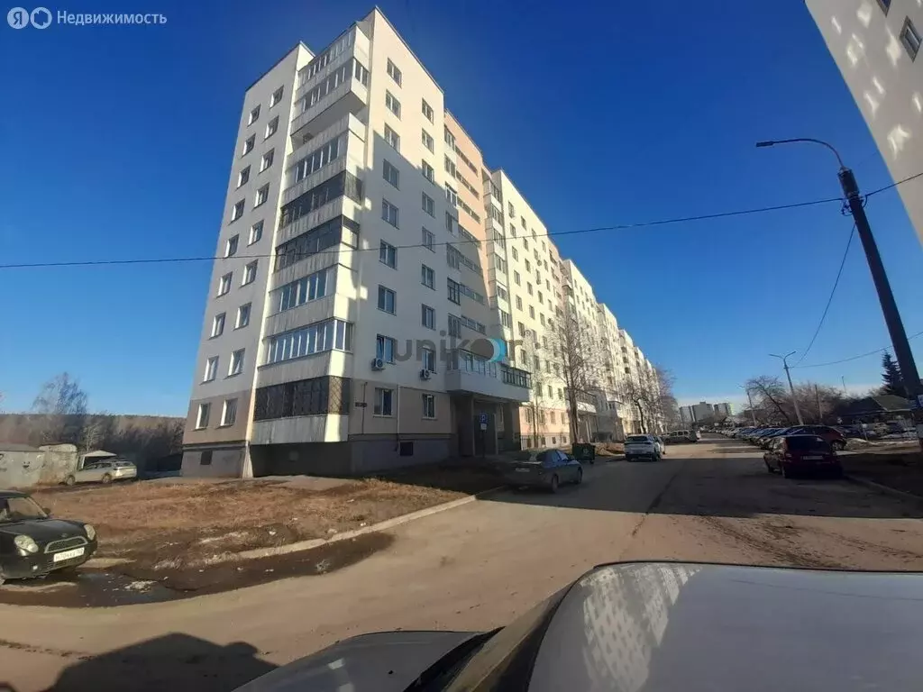 3-комнатная квартира: Уфа, улица Адмирала Ушакова, 88/1 (67 м) - Фото 1