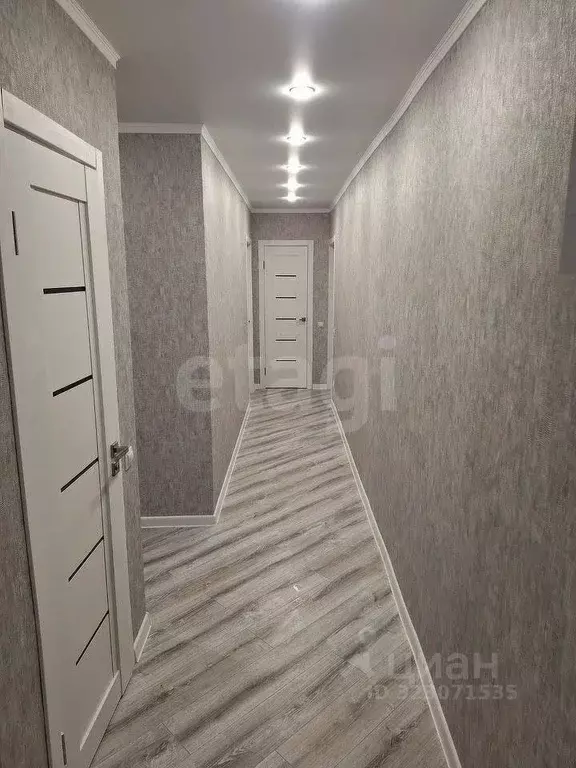 3-к кв. Белгородская область, Старый Оскол Горняк мкр, 4 (56.1 м) - Фото 1