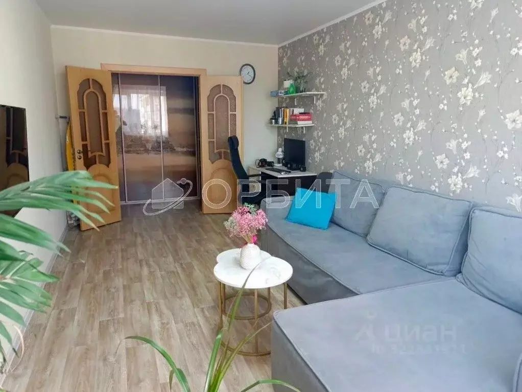 3-к кв. Тюменская область, Тюмень ул. Александра Логунова, 18 (68.0 м) - Фото 1