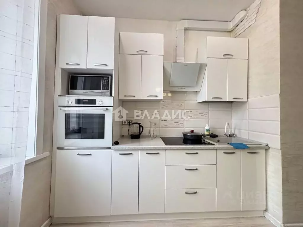 2-к кв. Иркутская область, Ангарск 58-й кв-л, 32 (57.0 м) - Фото 0