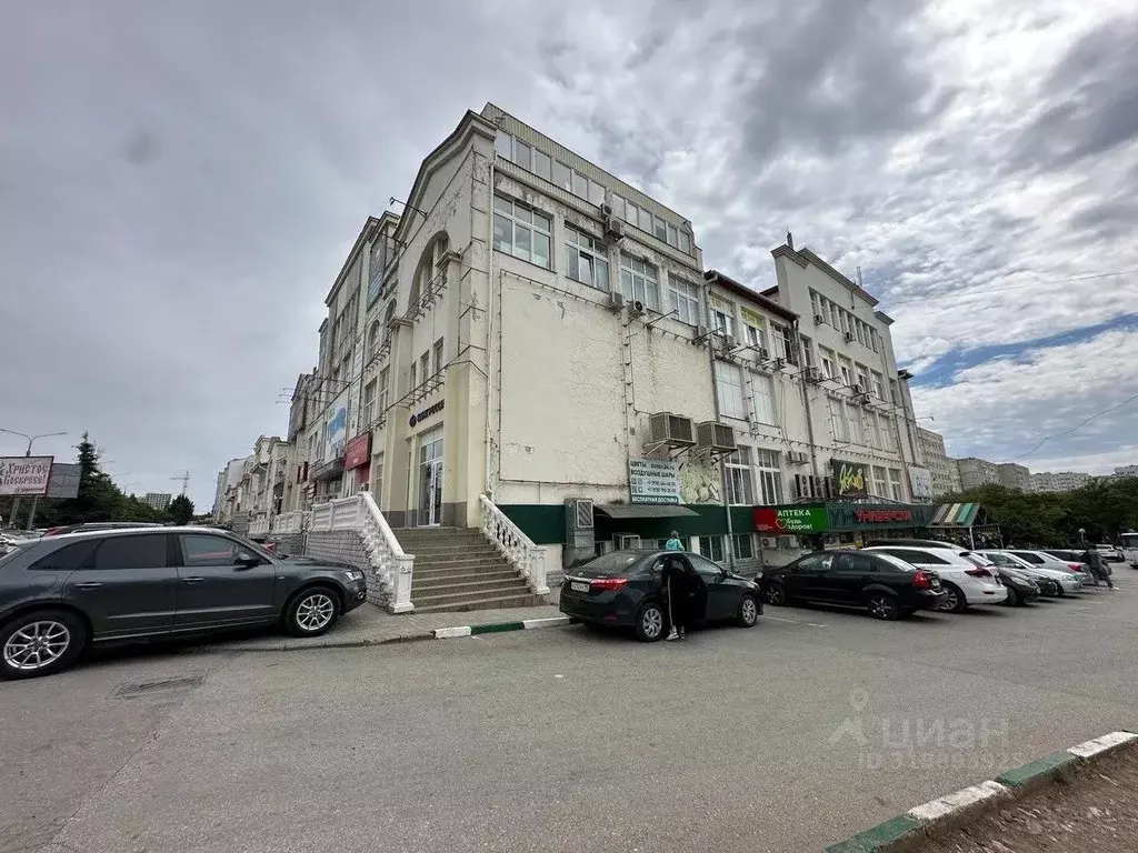 Помещение свободного назначения в Севастополь просп. Октябрьской ... - Фото 1