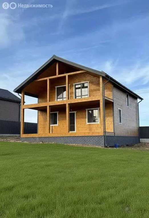 Дом в село Элькуш, Новая улица (170 м) - Фото 1