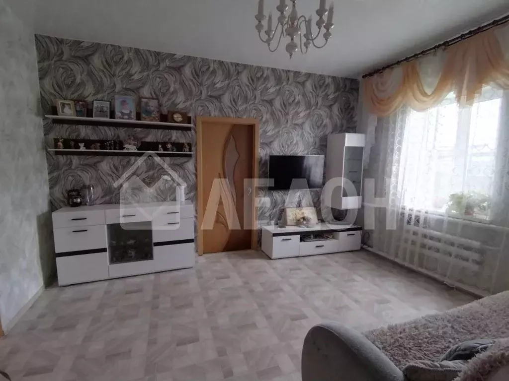 Дом в Омская область, Азовский Немецкий Национальный район, с. ... - Фото 0