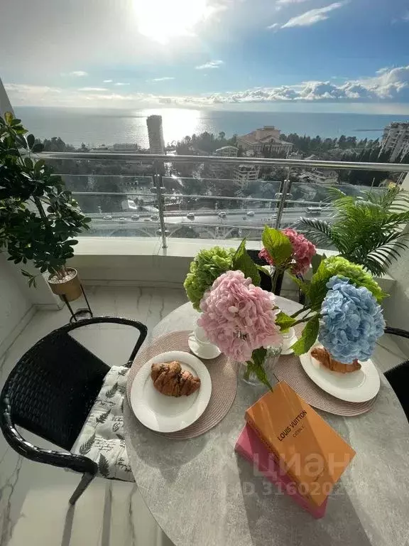 2-к кв. Краснодарский край, Сочи Светлана мкр, ул. Учительская, 9 ... - Фото 0