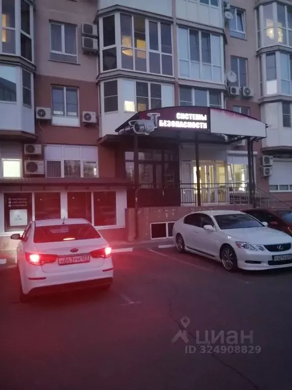 Помещение свободного назначения в Краснодарский край, Краснодар просп. ... - Фото 2