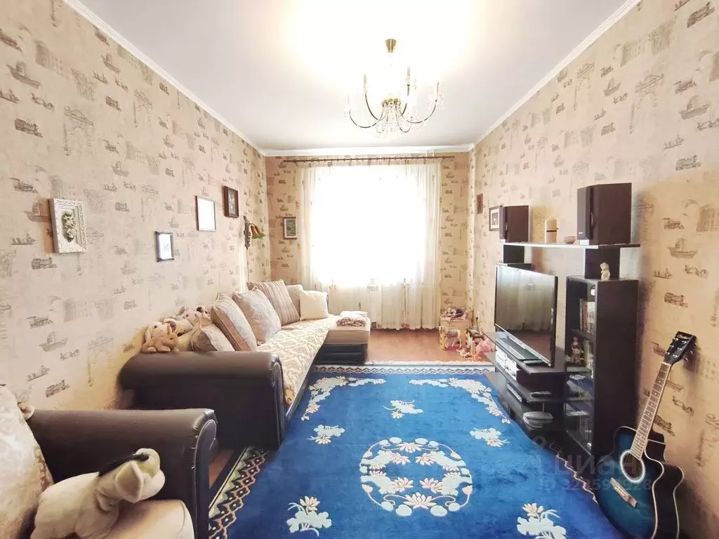 2-к кв. Пензенская область, Пенза ул. Калинина, 9 (68.1 м) - Фото 0