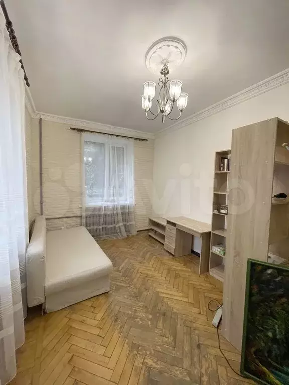 Комната 17 м в 3-к., 1/5 эт. - Фото 1