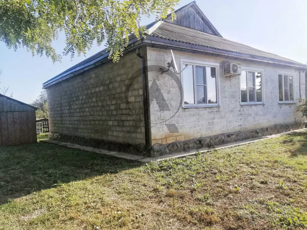 Дом в Краснодарский край, Апшеронский район, Новополянское с/пос, ... - Фото 1