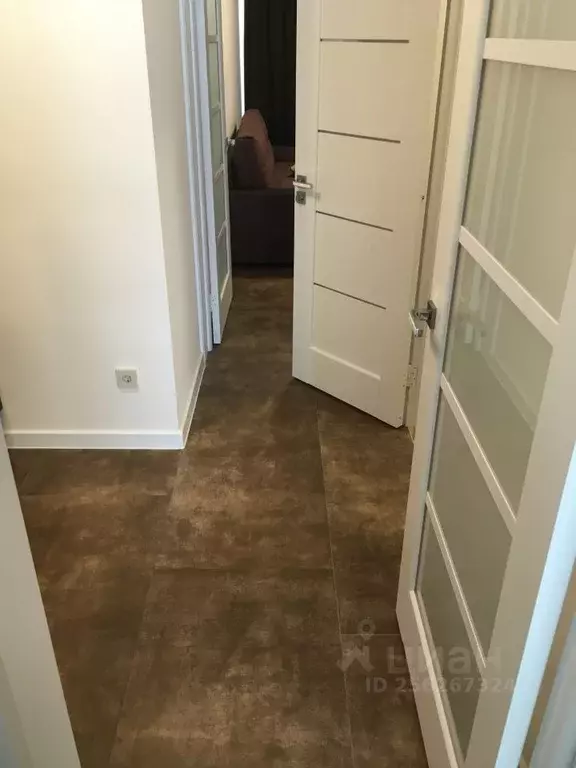 1-к кв. Крым, Симферополь ул. Железнодорожная, 1Ж (40.0 м) - Фото 1