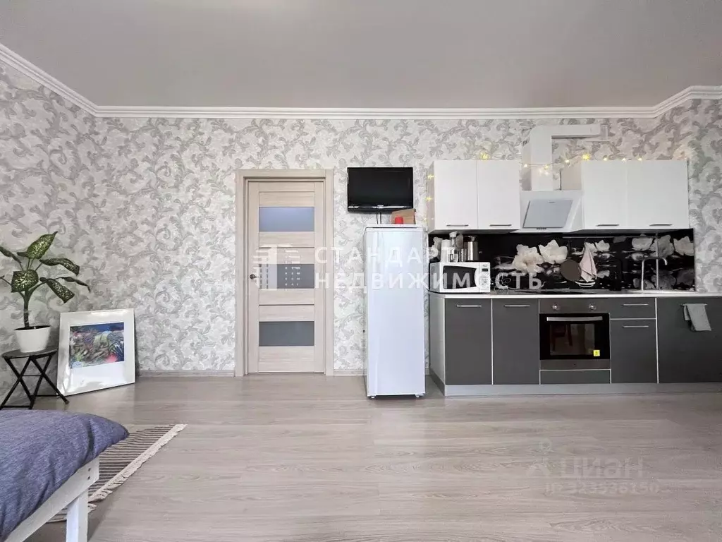 Студия Тюменская область, Тюмень Таврическая ул., 9к1 (35.8 м) - Фото 1