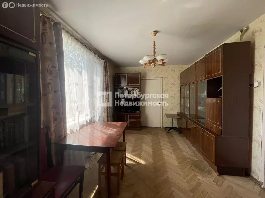4-комнатная квартира: Санкт-Петербург, проспект Славы, 41 (59.3 м) - Фото 0