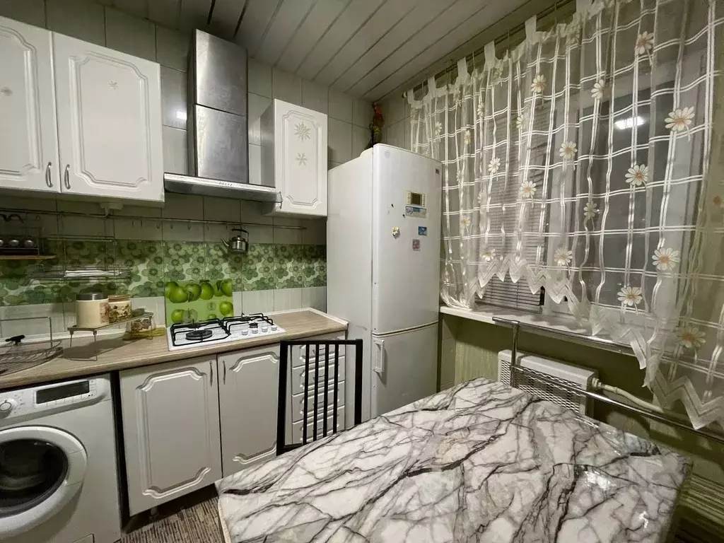 2-к кв. Ростовская область, Аксай ул. Платова, 83/1 (50.0 м) - Фото 2