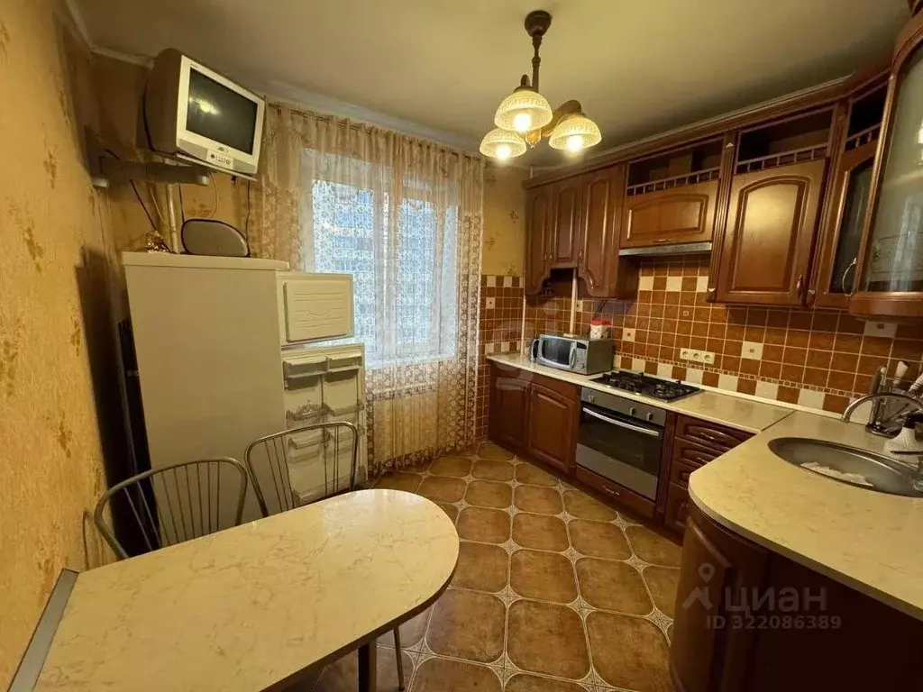 3-к кв. Белгородская область, Белгород ул. Есенина, 36 (70.0 м) - Фото 1