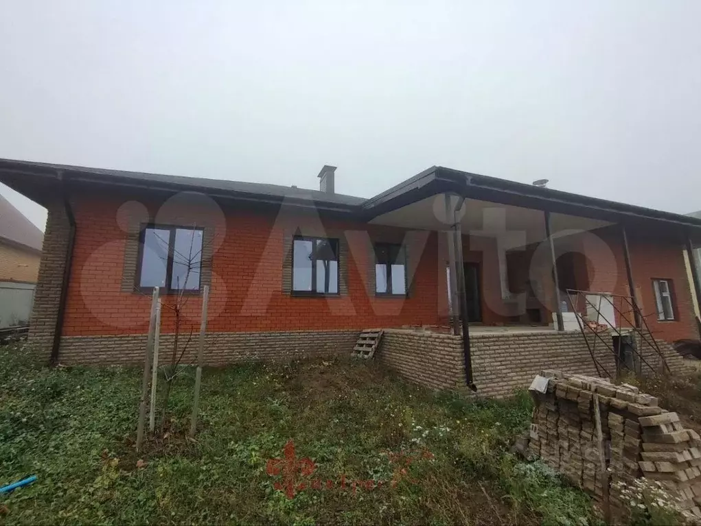 Дом в Белгородская область, Белгородский район, Крутологское с/пос, с. ... - Фото 1