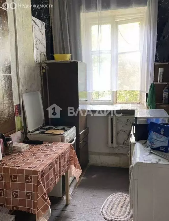 3-комнатная квартира: Лобня, улица 40 лет Октября, 5 (55 м) - Фото 1