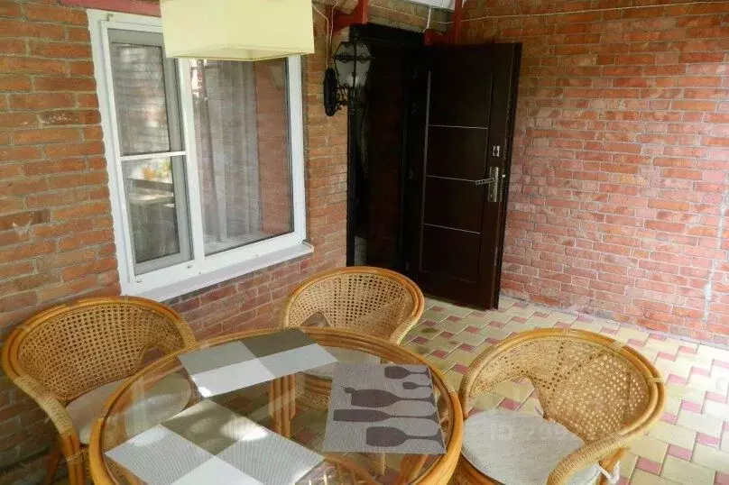 Дом в Краснодарский край, Ейск Ростовская ул., 52 (80 м) - Фото 1