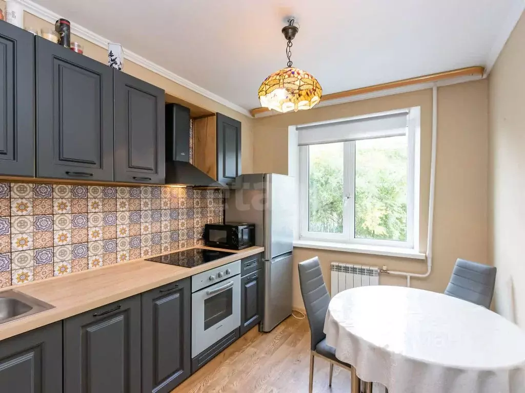 3-к кв. Тюменская область, Тюмень Интернациональная ул., 35 (65.6 м) - Фото 1