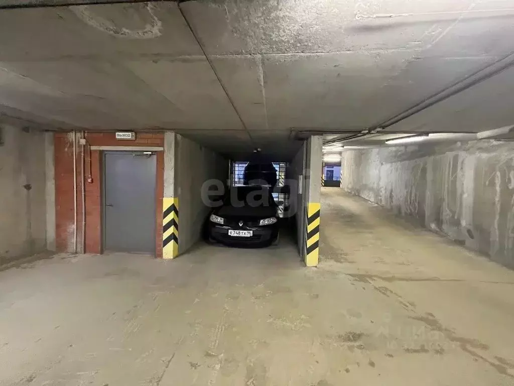 Гараж в Свердловская область, Екатеринбург ул. Фрунзе, 35А/5 (14 м) - Фото 1